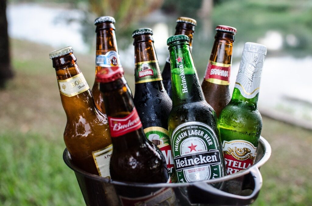 beers, bucket, cold-2447512.jpg